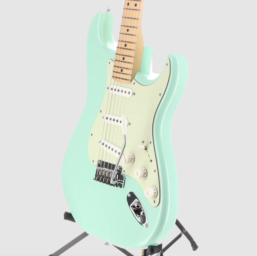 Limited Edition Player Stratocaster, Maple Fingerboard, Surf Green (SR) (10969)