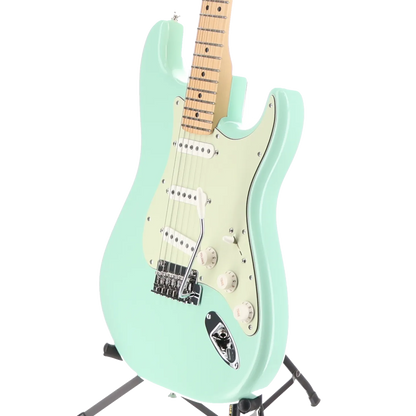 Limited Edition Player Stratocaster, Maple Fingerboard, Surf Green (SR) (10969)